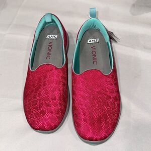 Vionic Pink Hydra Slip On Sneakers Walking Shoes - Pink w/ Blue Trim - Sz 8 NWT